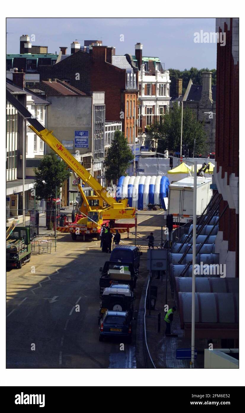 Ealing Car Bomb 2001Ongoing police clean up on The mall Ealing bomb