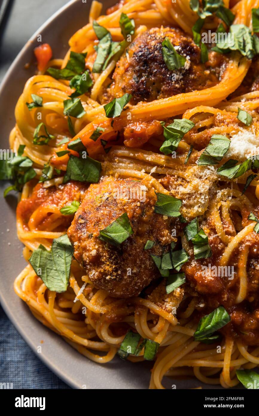 Homemade Spaghetti and Turkey Meatballs with Basil Tomato Sauce Stock ...