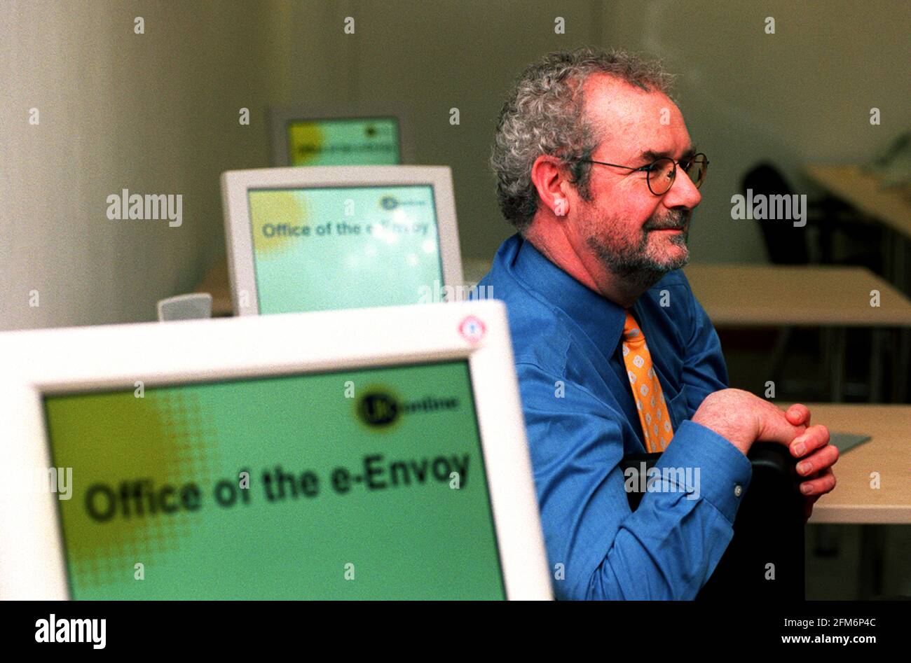 ANDREW PINDAR, THE E-ENVOY, JAN 2001 Stock Photo