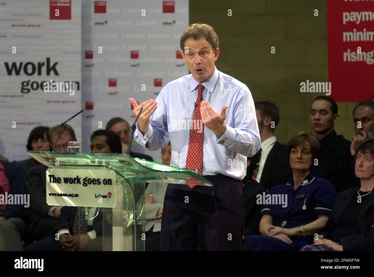 Tony Blair General Election May 2001    after a  Question and Answer Session at Marlborough School St Albans Stock Photo