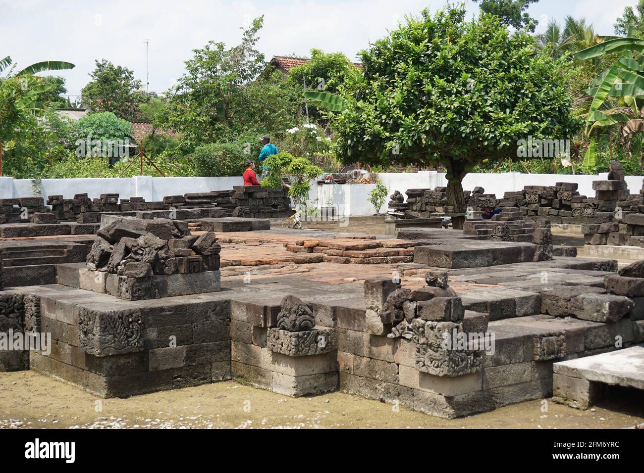 Simping stone temple ruins. Simping Temple is the tomb of Raden Wijaya ...