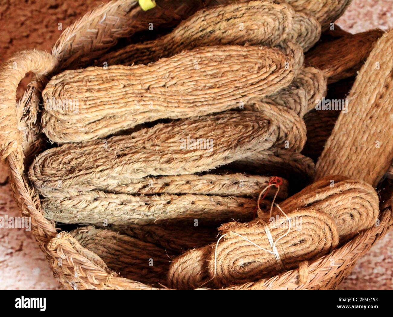 Esparto rope hi-res stock photography and images - Alamy