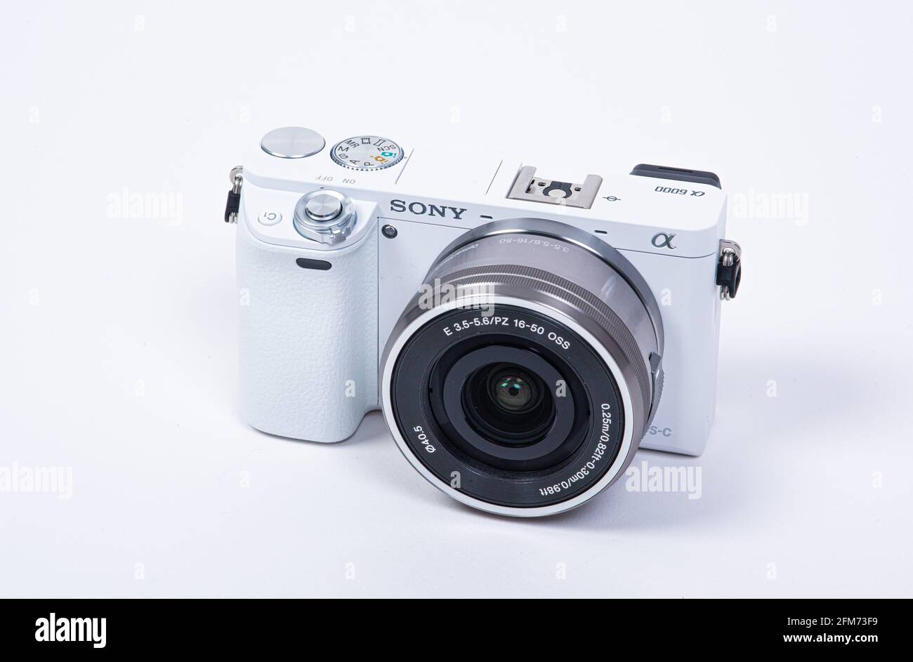 Sony a6000 hires stock photography and images Alamy