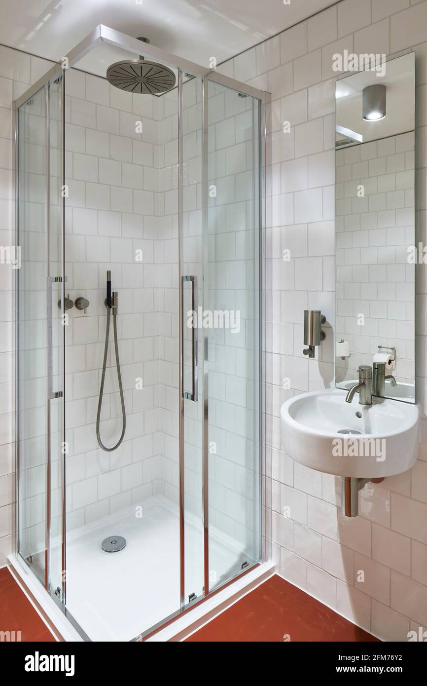 Bathroom. Storey Orsman Road, London, United Kingdom. Architect: Waugh Thistleton Architects, 2021. Stock Photo