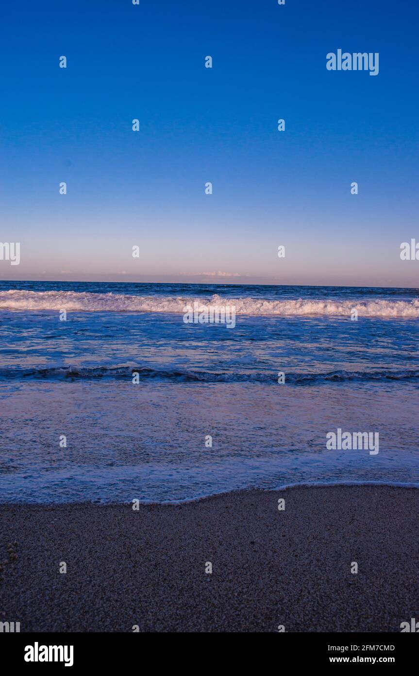 Vertical shot beach washed hi-res stock photography and images - Alamy