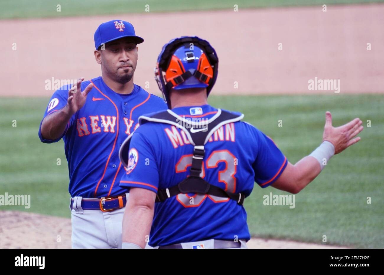 New york mets catcher hi-res stock photography and images - Alamy
