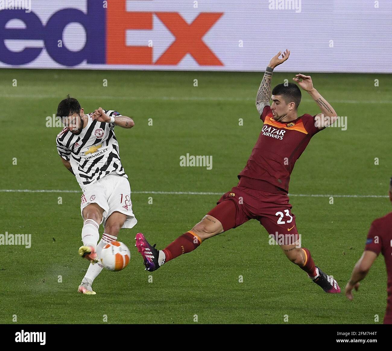 Rome, Italy. 6th May, 2021. Manchester United's Bruno Fernandes (L) vies with Roma's Gianluca Mancini during the UEFA Europa League semifinal second leg football match between Roma and Manchester United in Rome, Italy, May 6, 2021. Credit: Augusto Casasoli/Xinhua/Alamy Live News Stock Photo