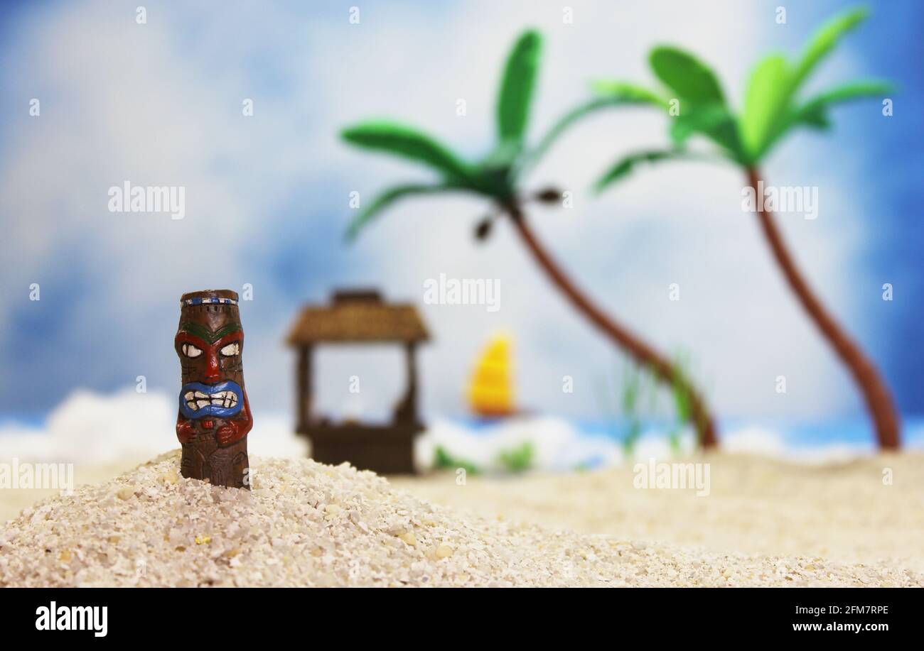 Tiki Bar at Tropical Beach Stock Photo - Alamy