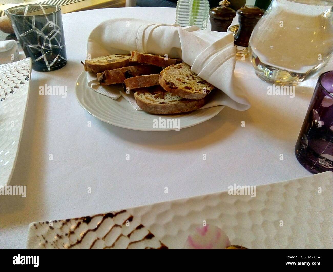 Restaurant gastronomique à Rouen, France Stock Photo - Alamy