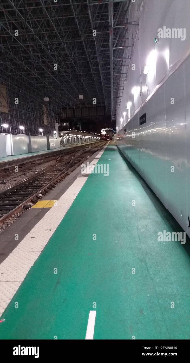 Quai la gare de Massy Palaiseau , Essonne,France Stock Photo Alamy