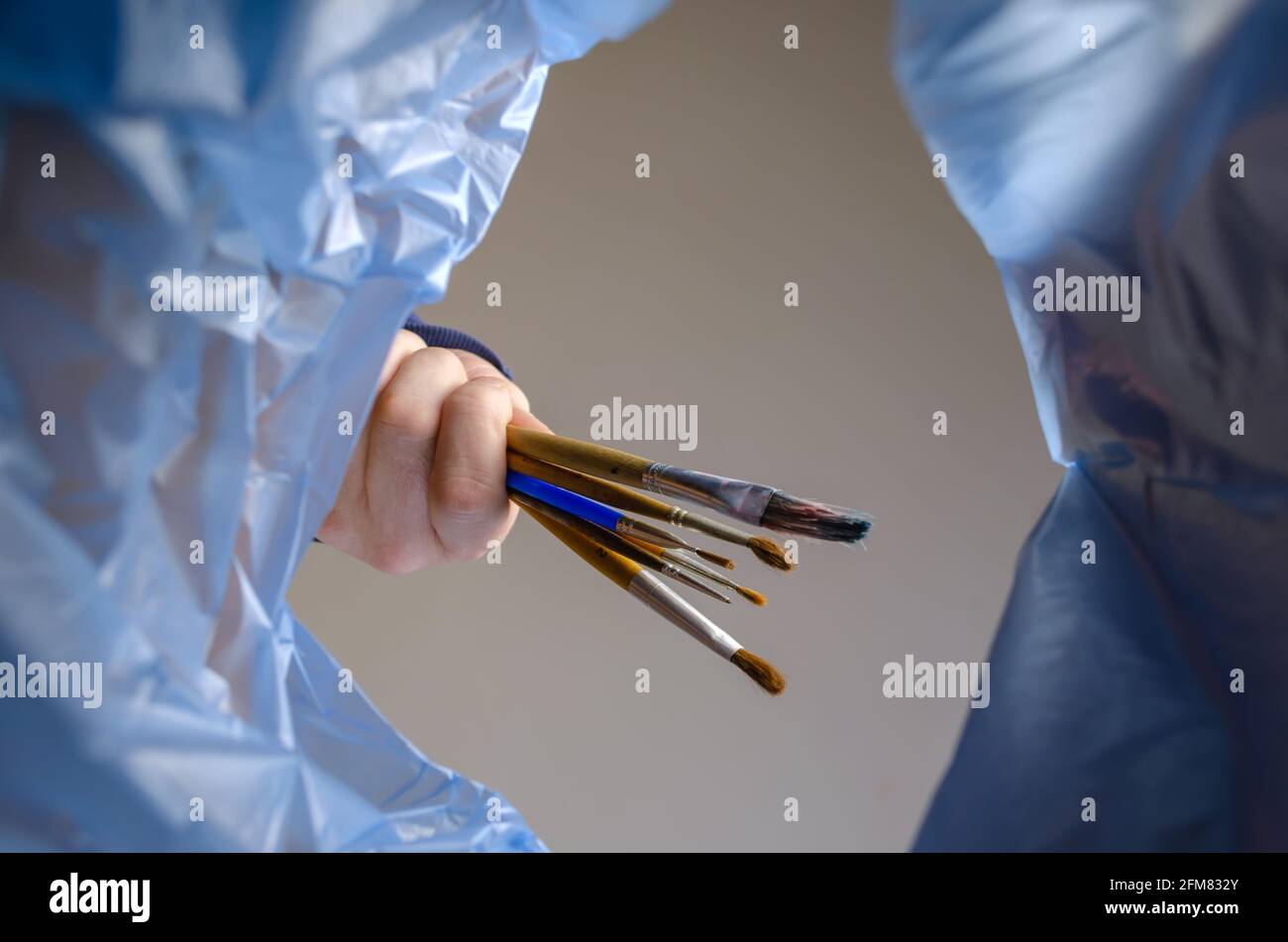 Throw away paint brush hires stock photography and images Alamy