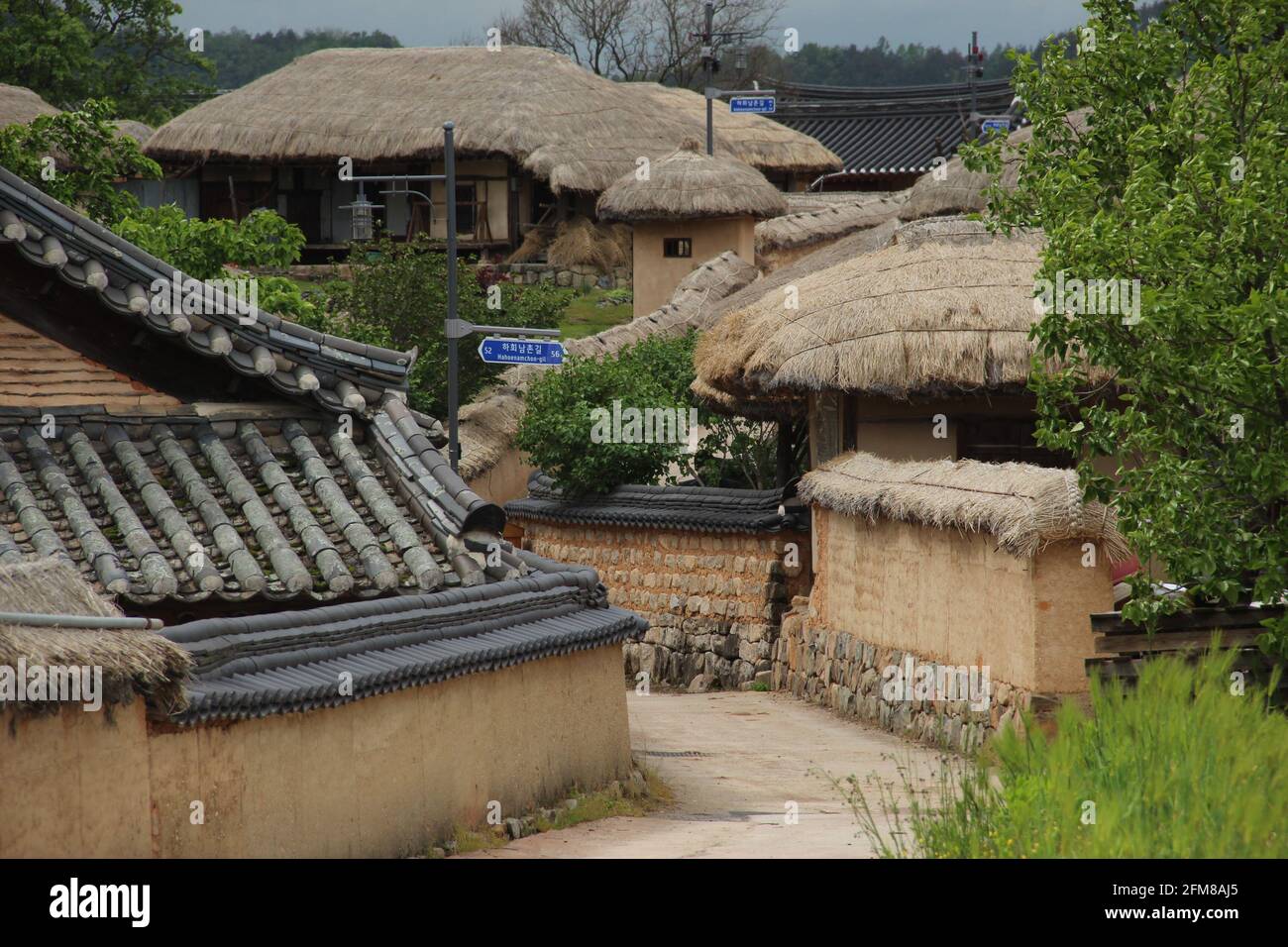 Traditional Korea houses in the Hahoe Folk Village in South Korea Stock Photo