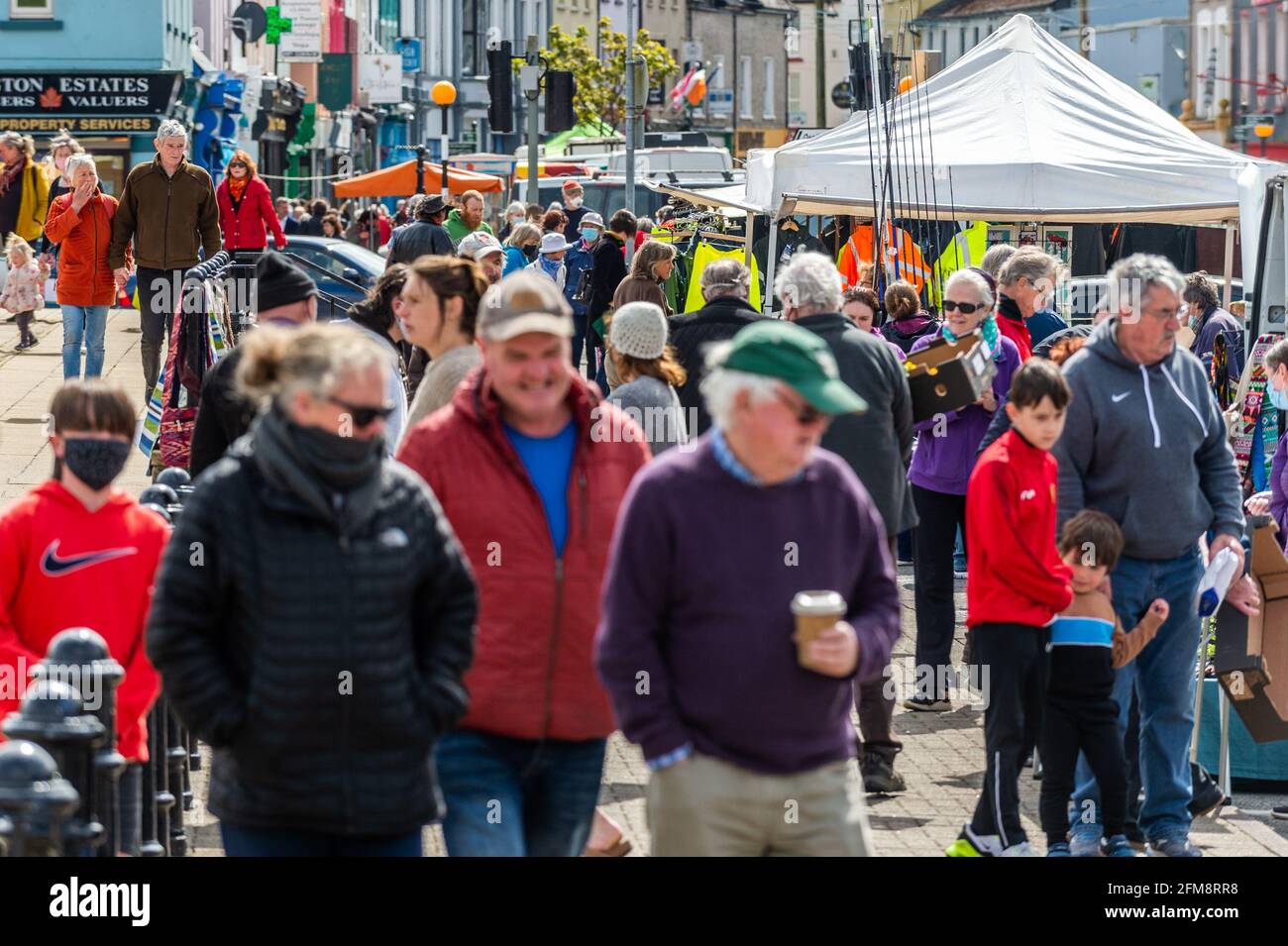 Bantry, West Cork, Ireland. 7th May, 2021. Bantry Friday Market was busy today, being the first market of the month. Many people were looking forward to some COVID-19 restrictions being relaxed on Monday 10th May. Credit: AG News/Alamy Live News Stock Photo
