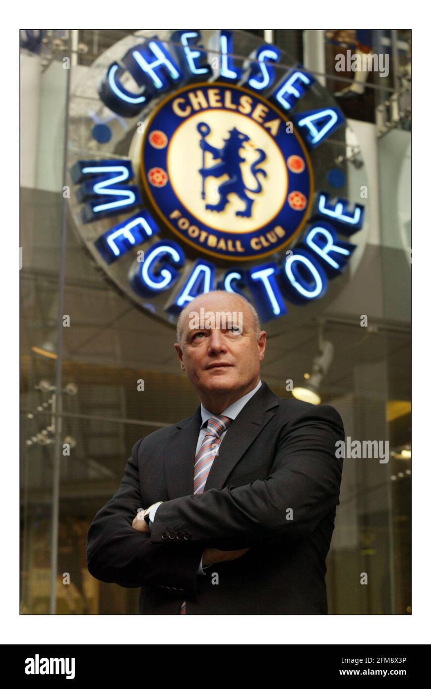 Peter Kenyon Chief Executive Of Chelsea Football Club At Stamford Bridge In London Pic David Sandison 25 10 05 Stock Photo Alamy Peter Kenyon Chief Executive Of Chelsea Football Club At Stamford Bridge In London Pic David Sandison 25 10 05 Stock Photo Alamy