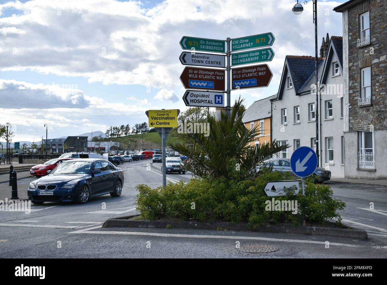 Bantry, West Cork, Ireland. 6th May, 2021. Signs showing the direction to Bantry Coronavirus vaccination centre located at Bantry Primary Care Centre. Credit: Karlis Dzjamko/Alamy Live News Stock Photo