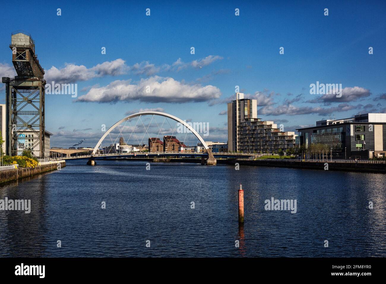 Blue sky over the Squinty Bridge, Glasgow, Scotland Stock Photo
