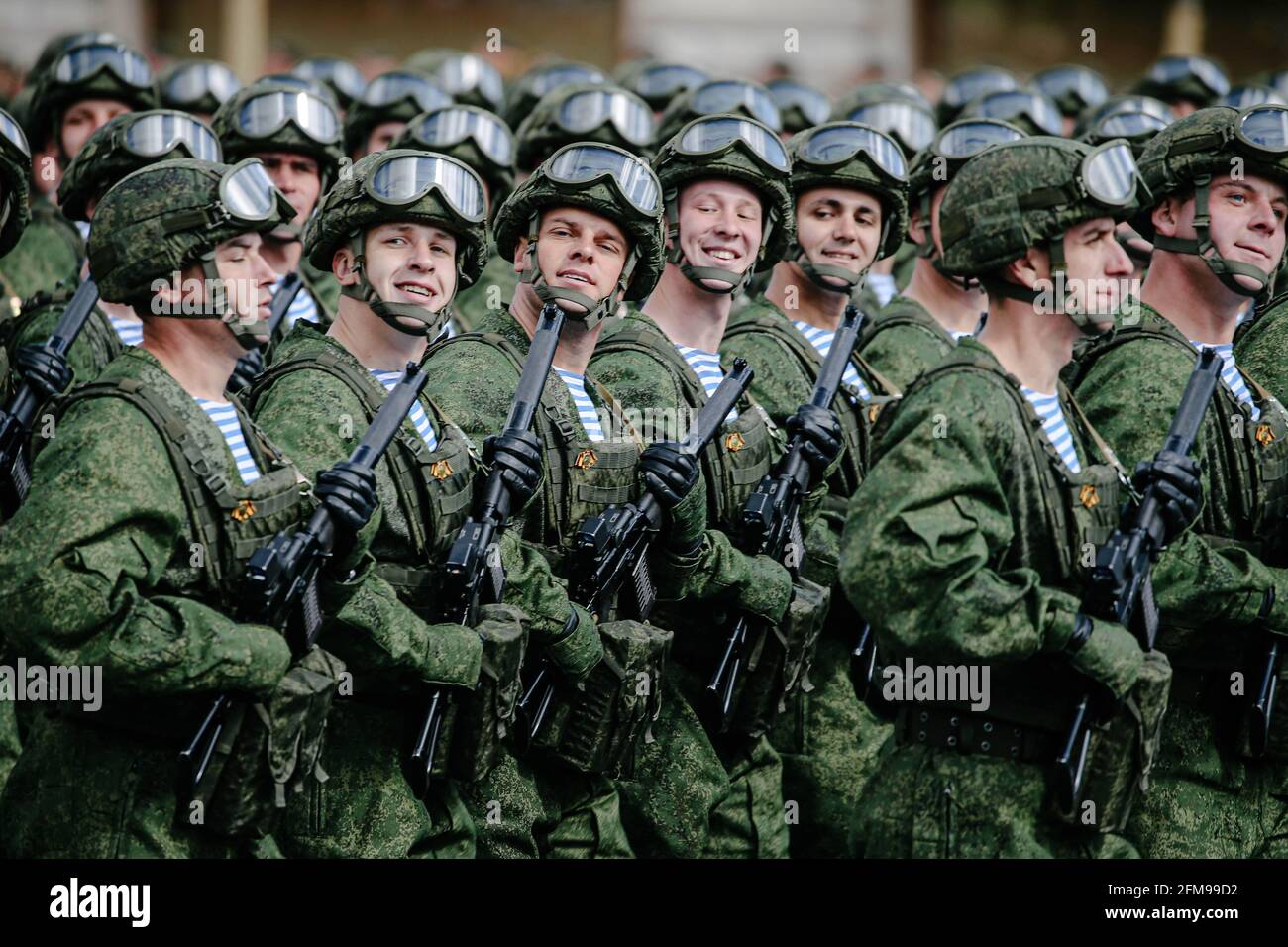 Moscow, Russia. 7th May, 2021. Servicemen march during a rehearsal of the Victory Day parade in Moscow, Russia, May 7, 2021. Russia will hold military parades across the country to commemorate the 76th anniversary of the Soviet victory in the Great Patriotic War on May 9. Credit: Evgeny Sinitsyn/Xinhua/Alamy Live News Stock Photo