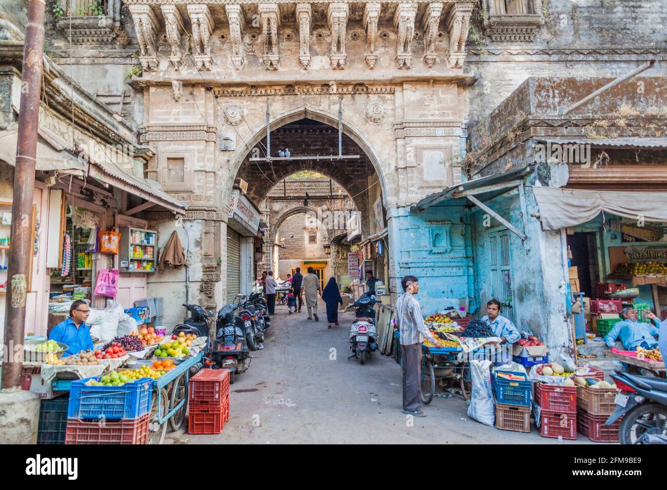 Shopping In Junagadh: Uncover Hidden Gems and Local Treasures Shopping In Junagadh: Uncover Hidden Gems and Local Treasures