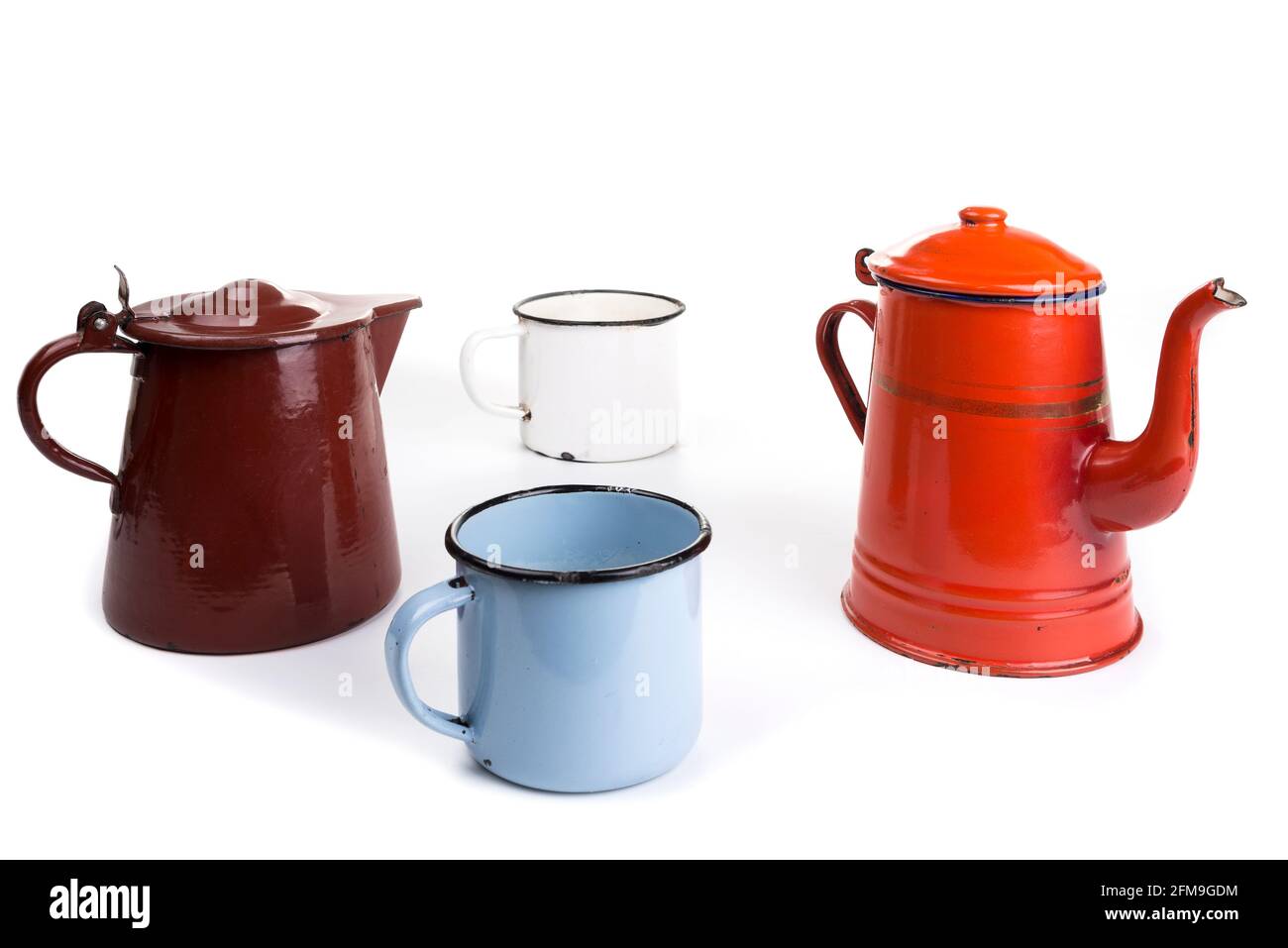 Old vintage enamel teapot and cup Stock Photo Alamy