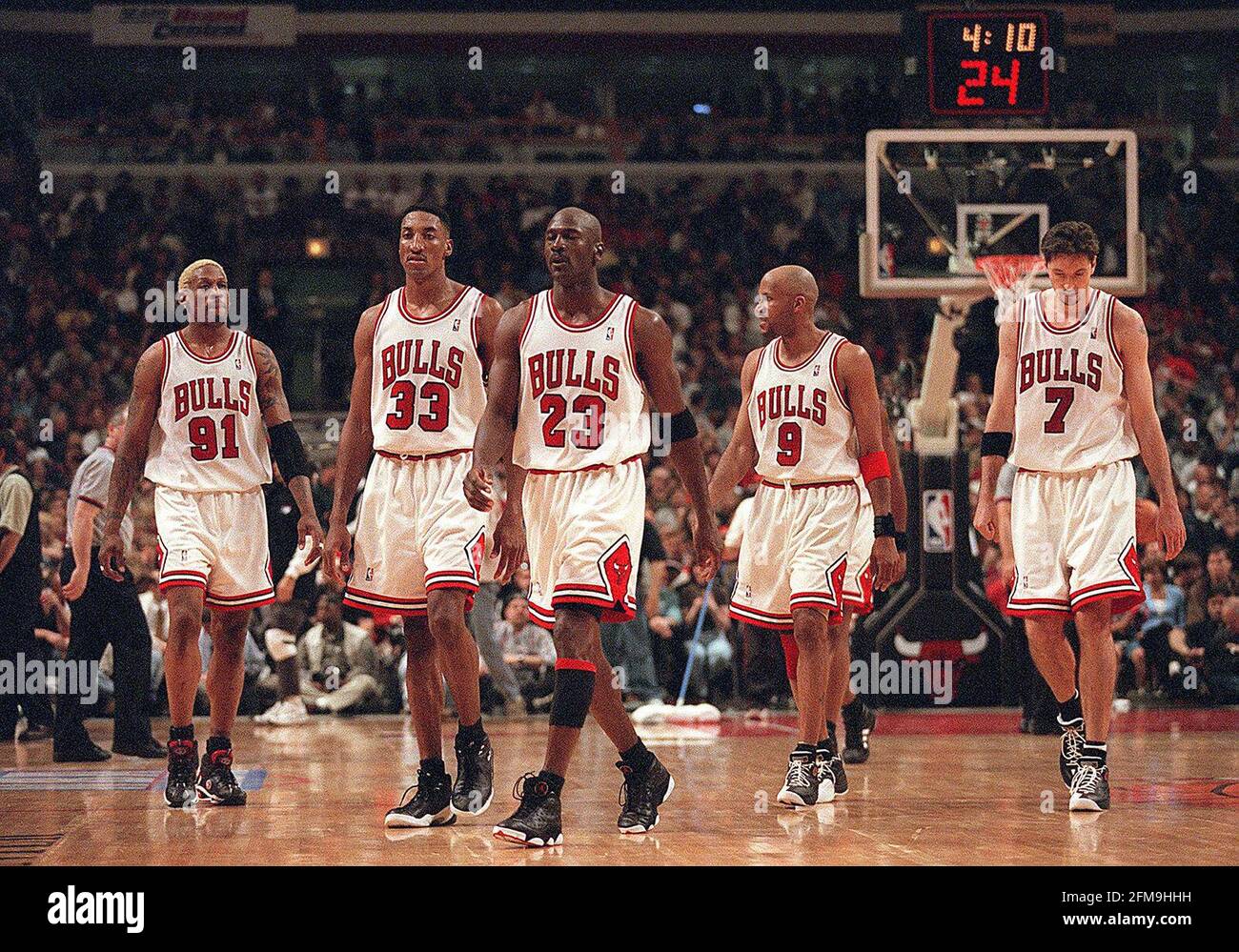 USA. 05th May, 2021. The Bulls starting lineup in 1998 are, from left, Dennis Rodman, Scottie Pippen, Michael Jordan, Ron Harper and Toni Kukoc. (Photo by Nuccio DiNuzzo/Chicago Tribune/TNS/Sipa USA) Credit: Sipa USA/Alamy Live News Stock Photo