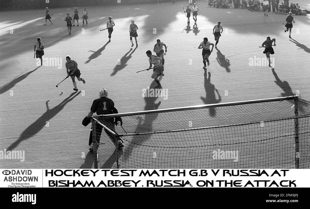The Russian team make an unsuccessful attack on Great Britain at Bisham Abbey in yesterdays Test Match Stock Photo