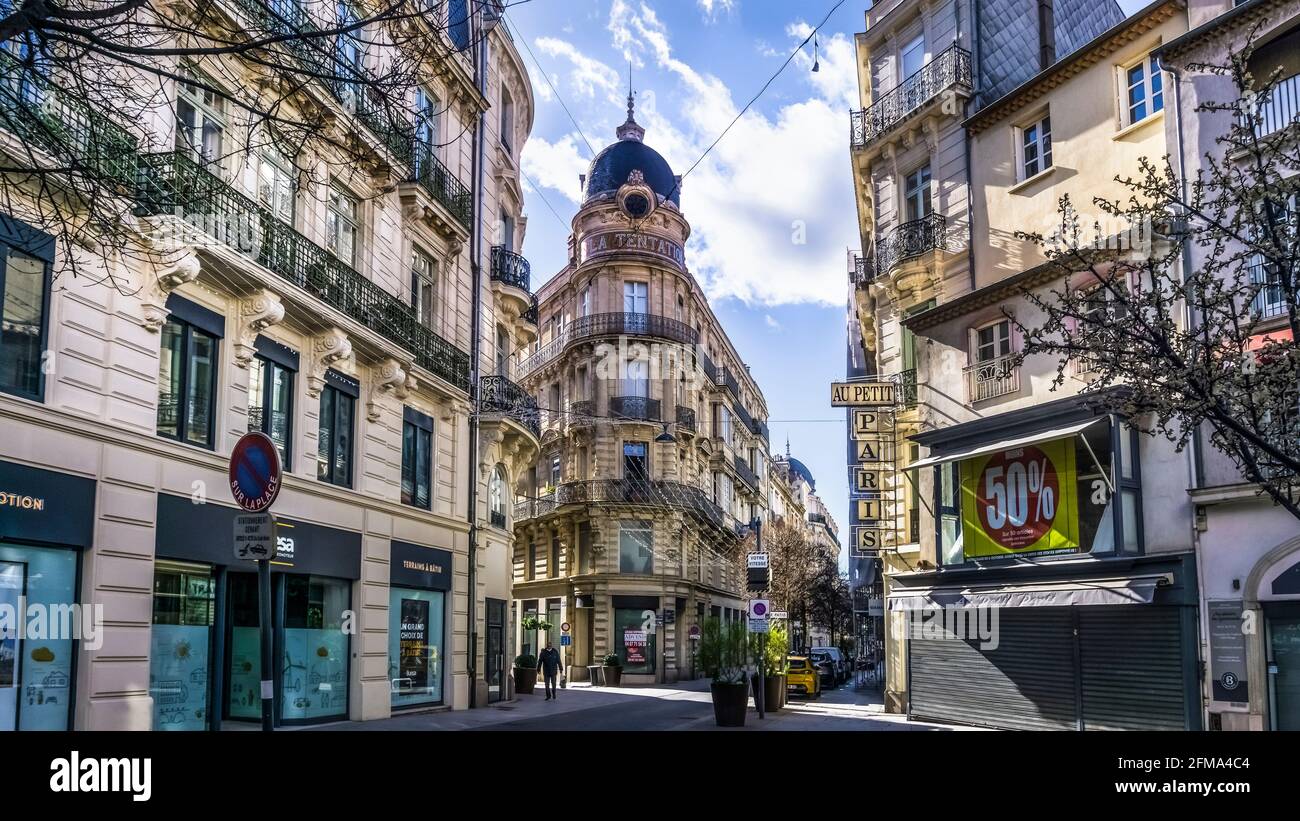 Downtown of Beziers. Oldest city in France Stock Photo Alamy