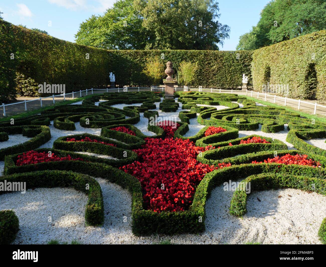 Electoral Palace, Baroque Garden, Trier, UNESCO World Heritage, Rhineland-Palatinate, Germany Stock Photo