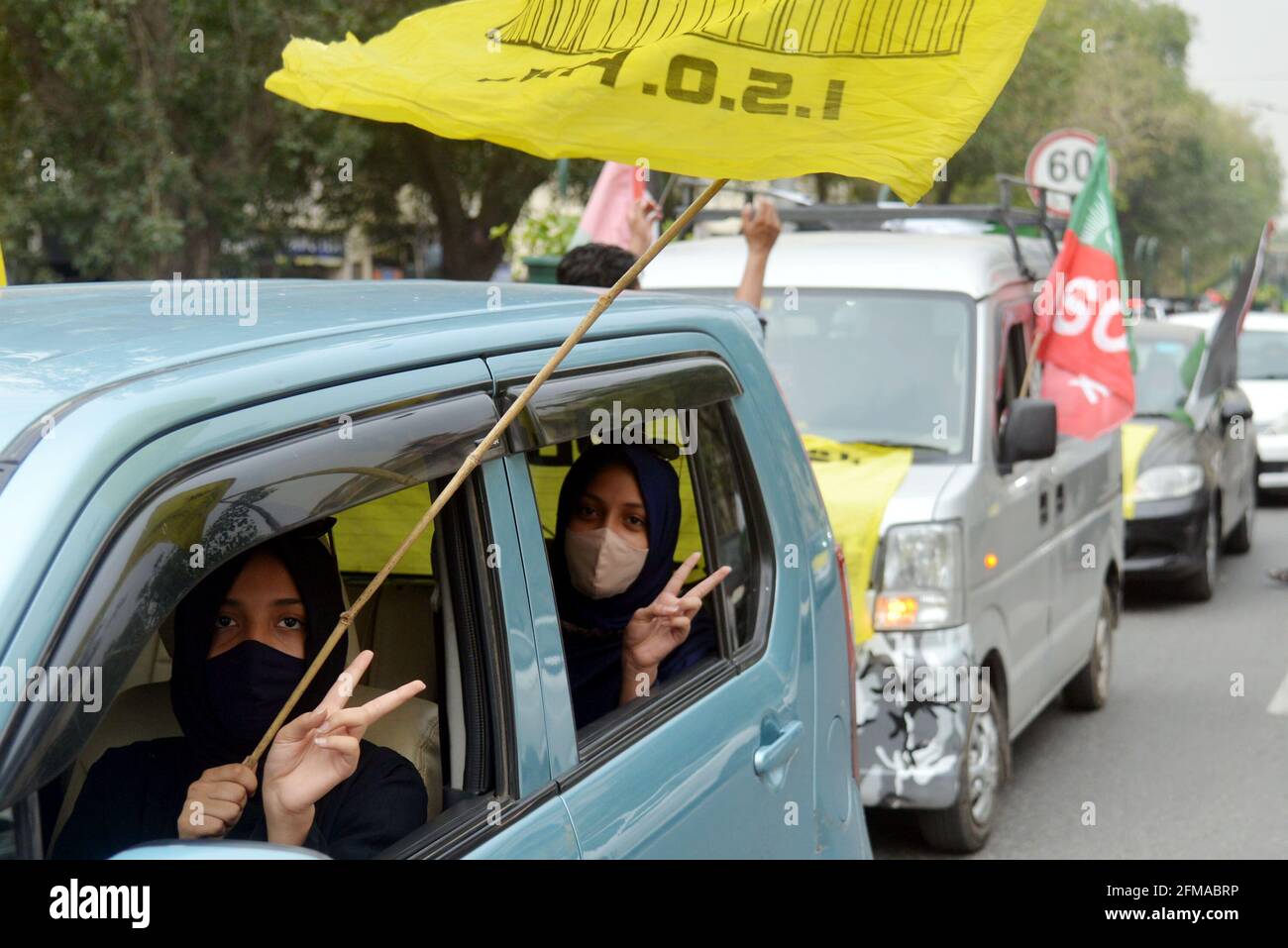 Lahore, Pakistan. 07th May, 2021. Pakistani Shiite Muslims And ...