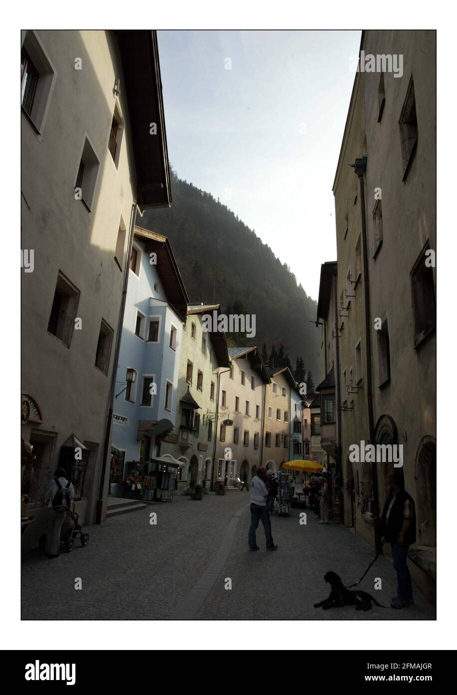 The weak Spring sun peeks into the streets of Rattenberg, the smallest city in Austria, living in the shadow of Stadtberg mountain, plans are being made to install a bank of thirty giant mirrors to reflect the winter sun into the streets.pic David Sandison 25/3/2005 Stock Photo