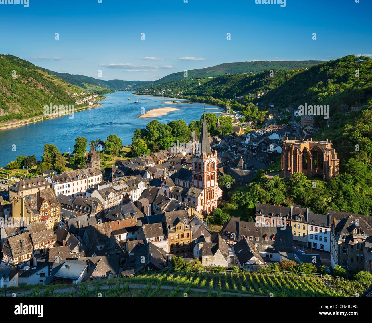 Germany, Rhineland-Palatinate, Bacharach, World Heritage Upper Middle Rhine Valley, view of the Rhine and Bacharach with Werner Chapel Stock Photo