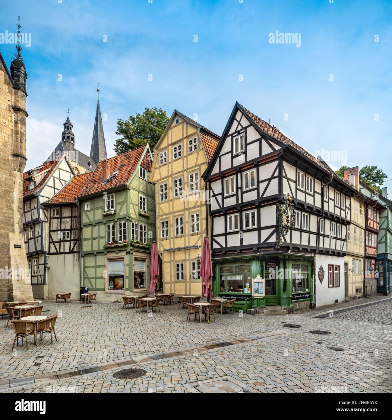 Germany, Saxony-Anhalt, Quedlinburg, crooked and winding half-timbered houses in the historic old town Stock Photo