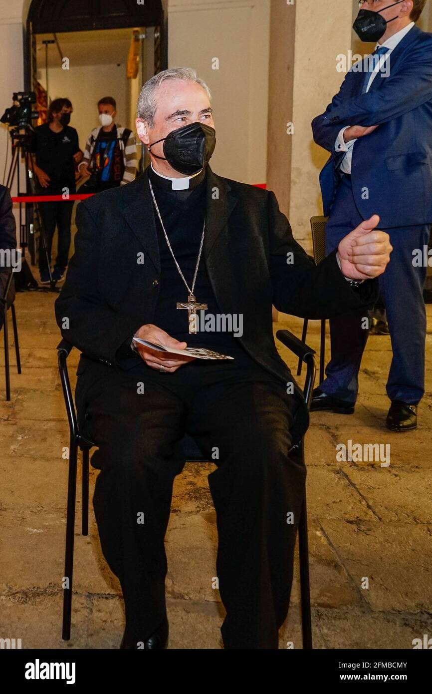 Malaga, Spain. 07th May, 2021. Malaga Bishop, Jesus Catala Ibañez, attends the exhibition at Centro Cultural Fundacion Unicaja.'Un siglo de esplendor' is an exhibition that shows the artistic heritage of the Holy Week brotherhoods of Malaga and is one of the events organized by Agrupacion de Cofradias de Semana Santa de Malaga for the centenary of the institution. (Photo by Francis Gonzalez/SOPA Images/Sipa USA) Credit: Sipa USA/Alamy Live News Stock Photo