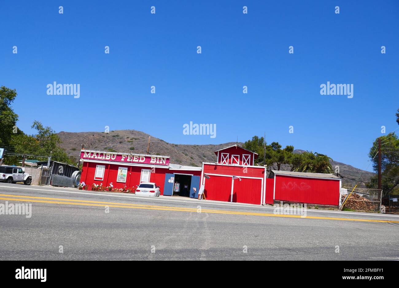 Malibu feed bin hires stock photography and images Alamy