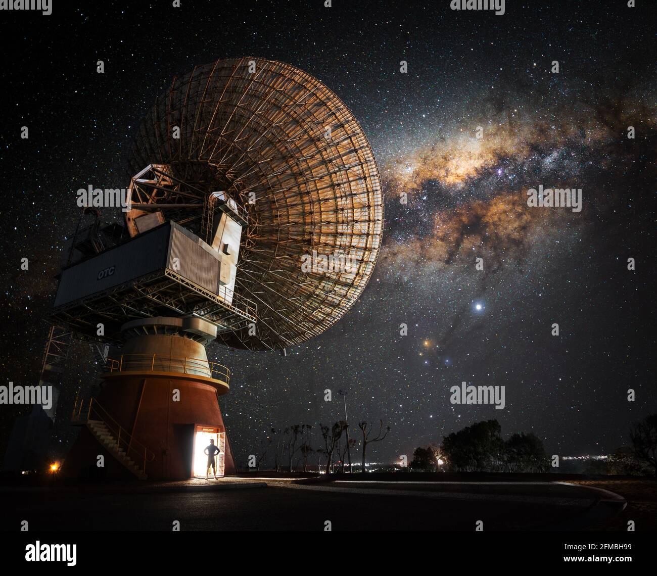 Milky Way over the OTC Satellite Earth Station in Western Australia Stock Photo