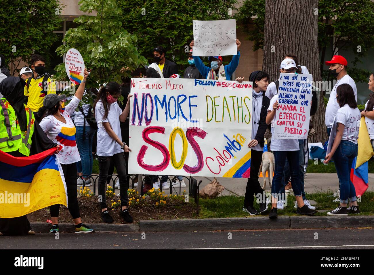 Washington DC, USA. 07th May, 2021. Demonstrators protest the Colombian government's violent, disproportionate response to peaceful protests by unarmed citizens over taxes, equality, and response to the coronavirus pandemic. Credit: Allison Bailey/Alamy Live News Stock Photo