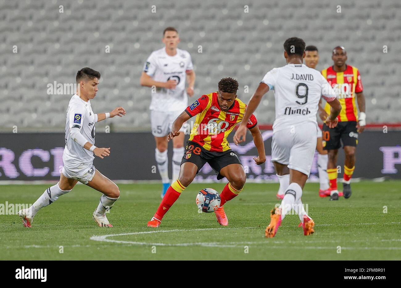 Cheick Ba Cheick doucoure lens hi-res stock photography and images - Alamy