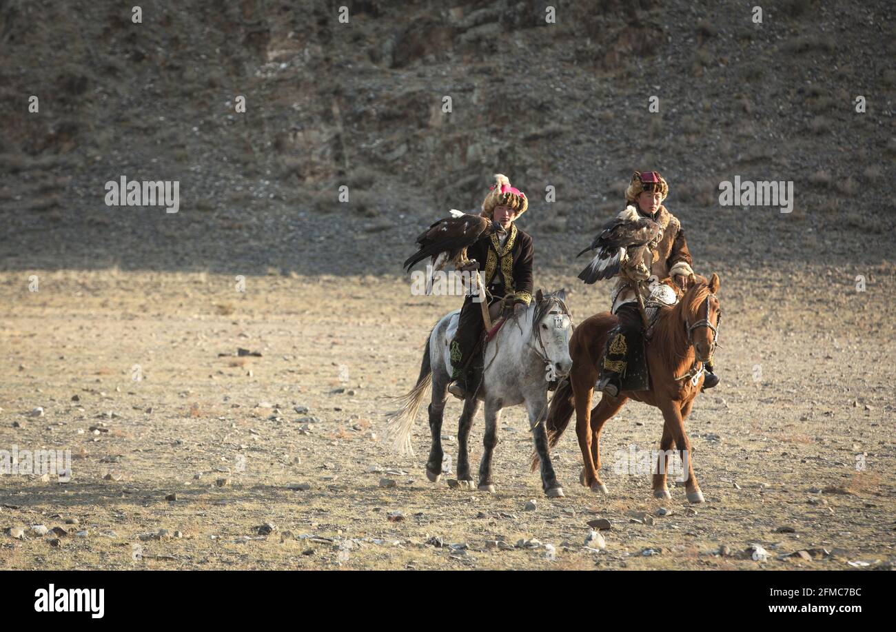Bayan Ulgii October 2015 Kazakh Eagle Hunter In Traditional Clothing bayan-ulgii-october-2015-kazakh-eagle-hunter-in-traditional-clothing