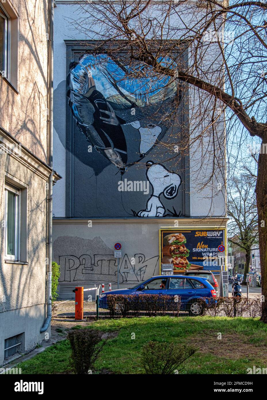 Side of apartment building with Subway advertisement and street art, Schwedter Strasse, Prenzlauer Burg, Berlin Stock Photo