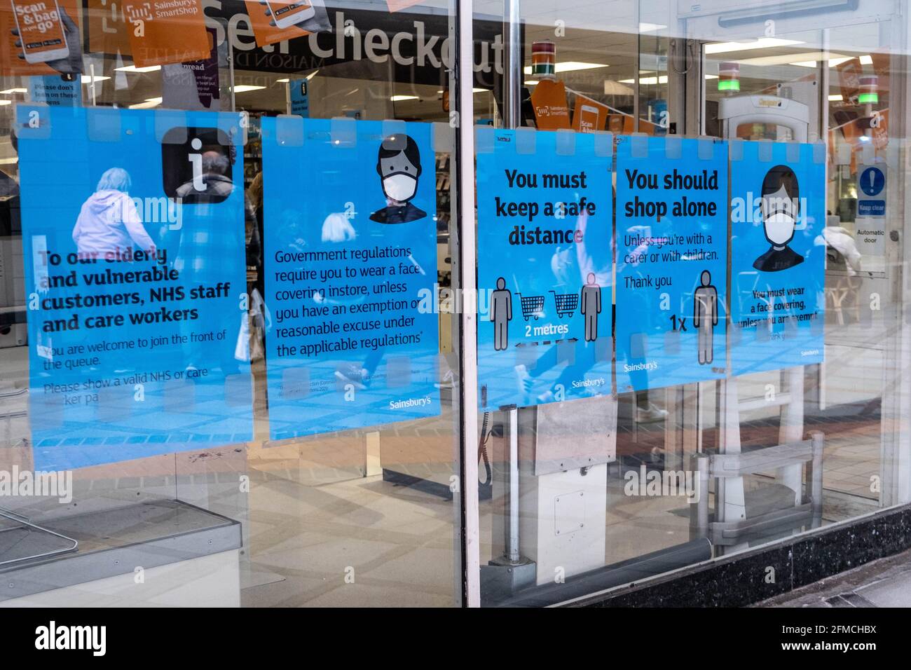 Supermarket window hires stock photography and images Alamy