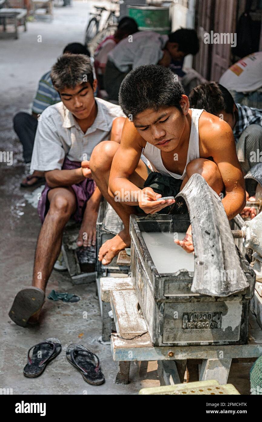 Polishing jade hires stock photography and images Alamy
