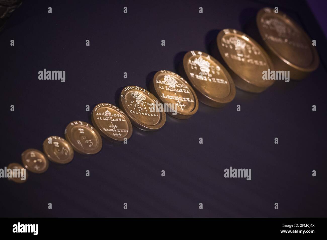 Avoirdupois system hires stock photography and images Alamy