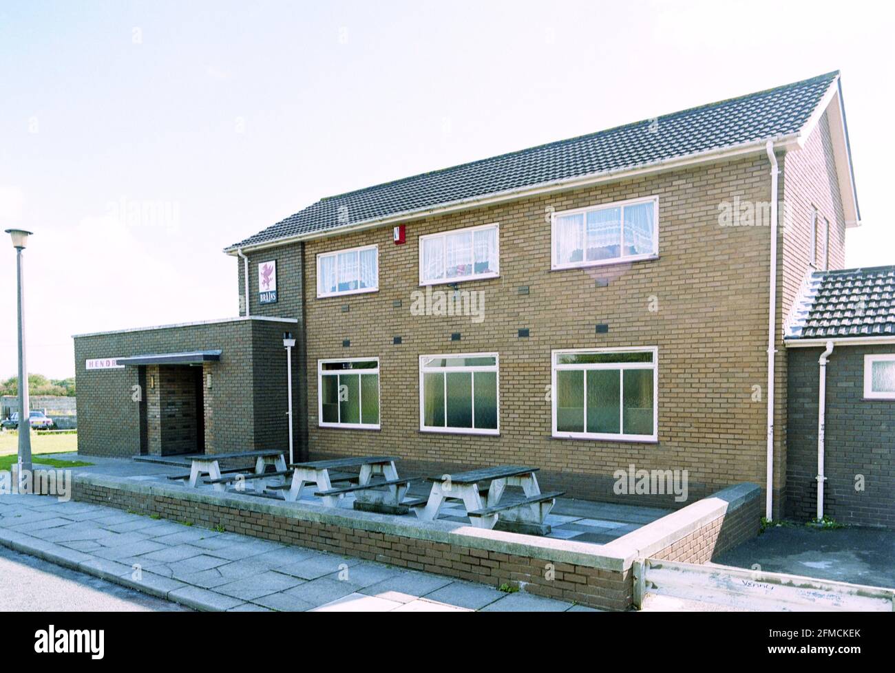 The Hendre Pub, Trowbridge, Cardiff, 1989 Stock Photo Alamy