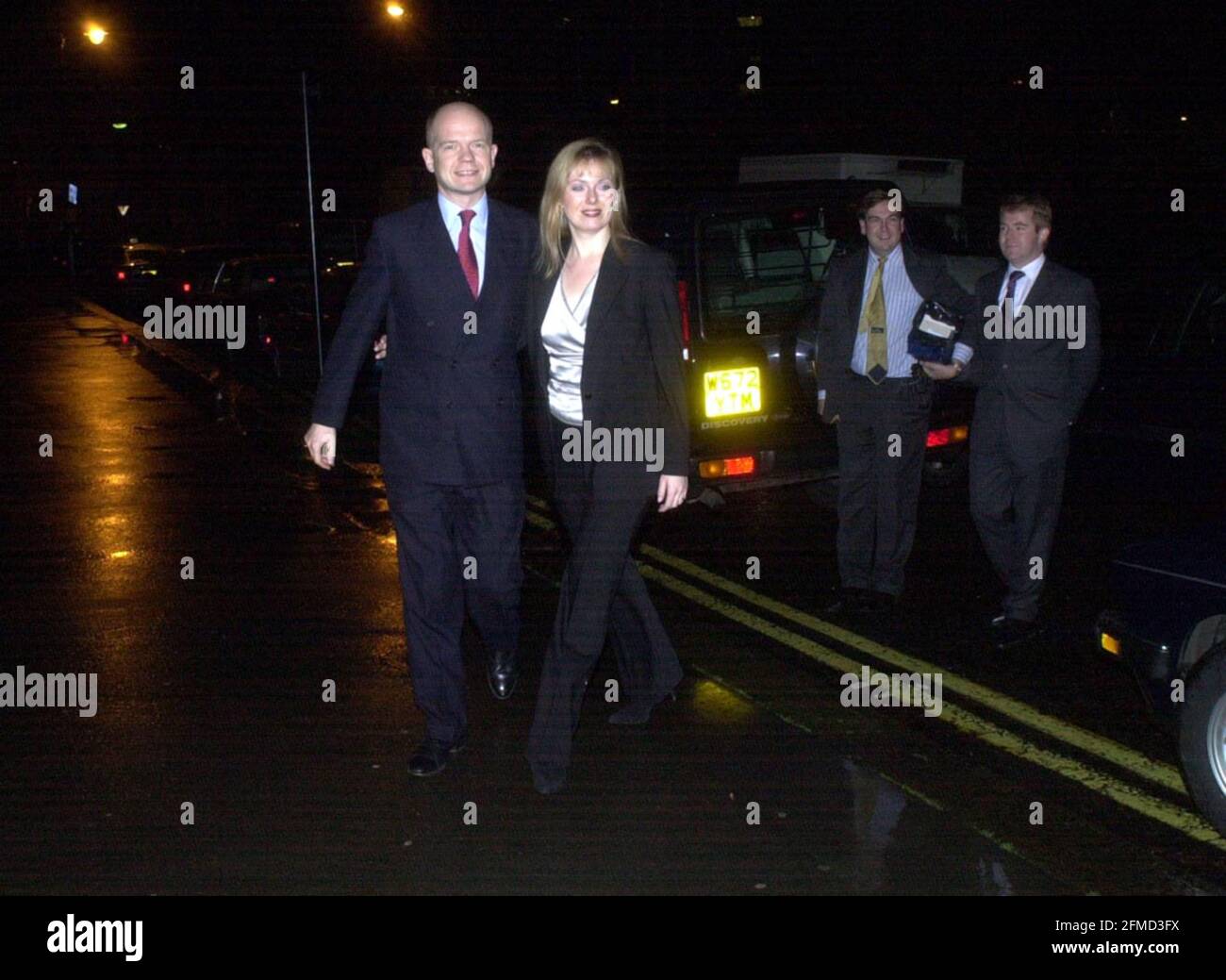 Baroness Thatcher Christmas party at her London office. William Hague and Ffion arriving. 11.12.00    Pic: JOHN VOOS Stock Photo