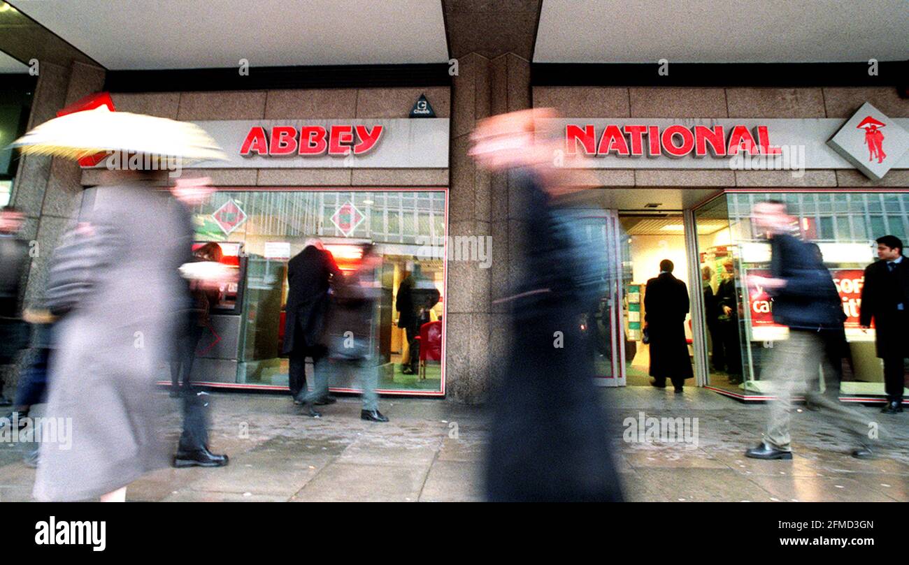 ABBEY NATIONAL BRANCH IN VICTORIA, LONDON JANUARY 2001 Stock Photo