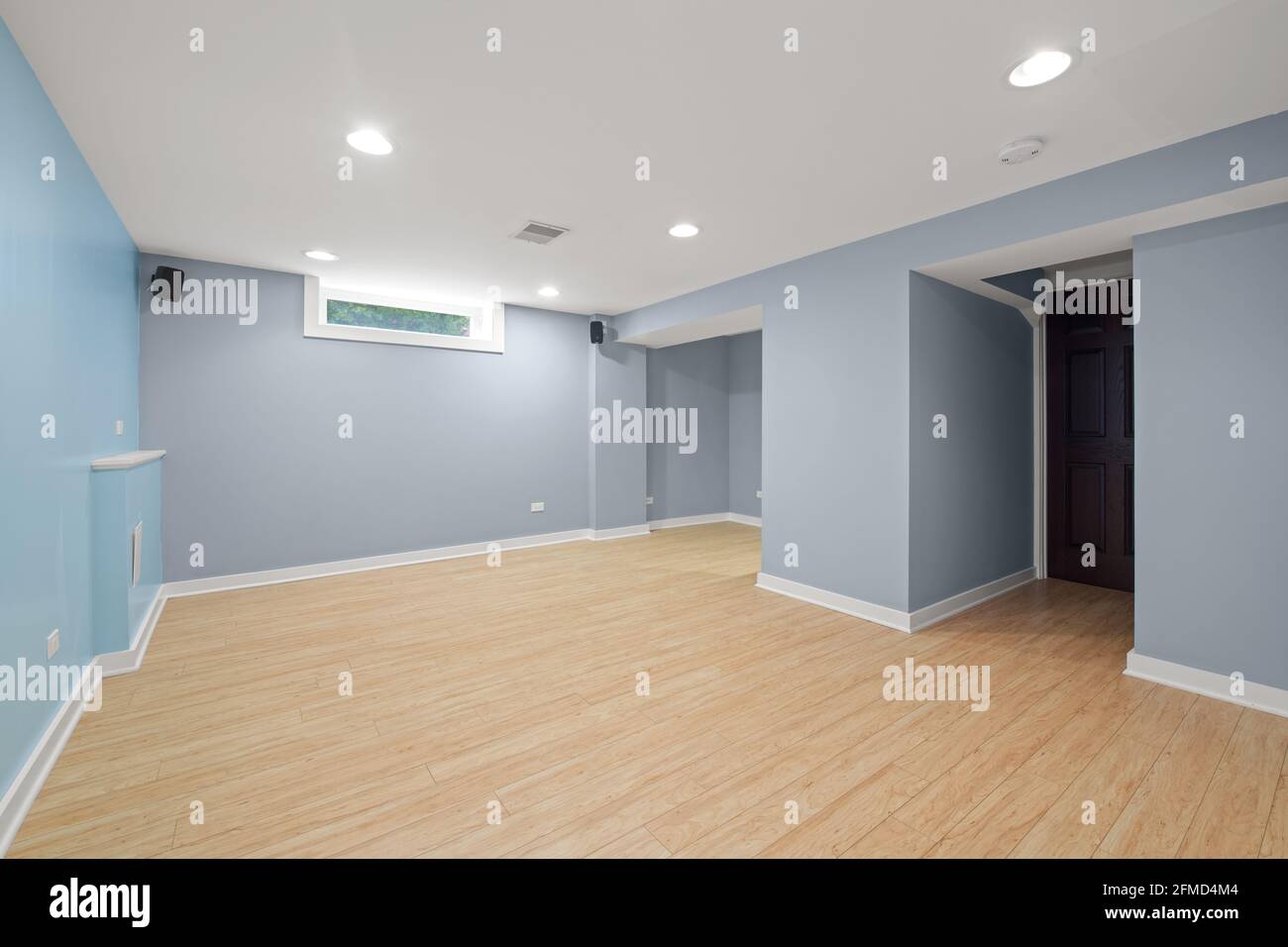 Minimal home interior hi-res stock photography and images - Alamy