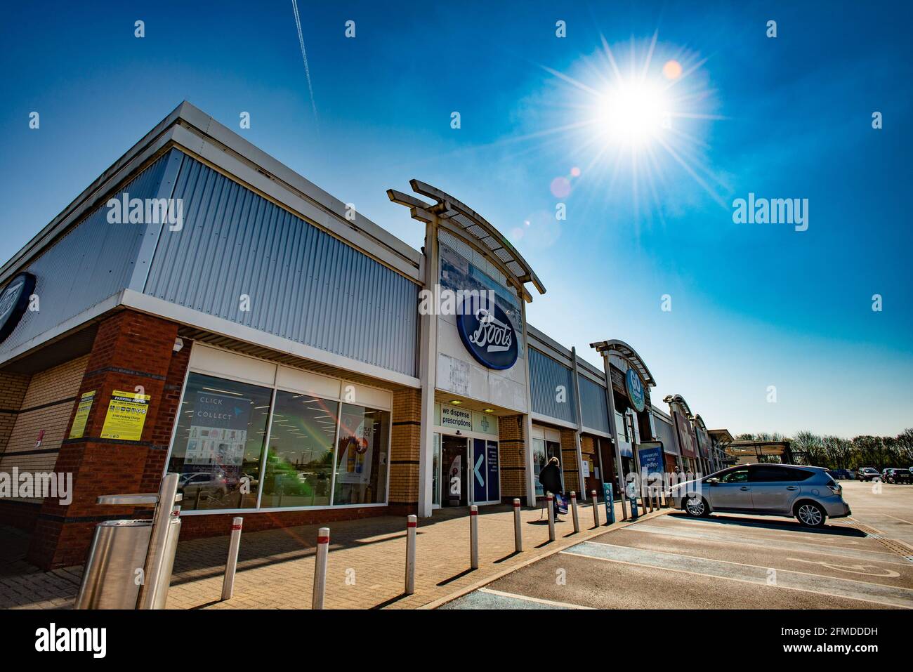 Boots shop logo hi-res stock 
