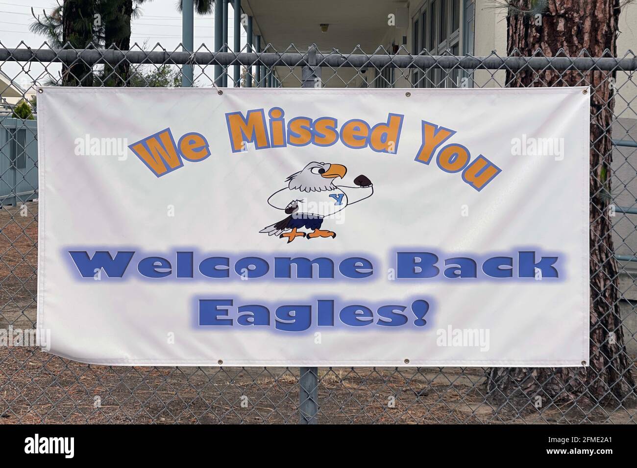 A Welcome Back sign at Ynez Elementary School, Saturday, May 8, 2021, in Monterey Park, Calif. Stock Photo