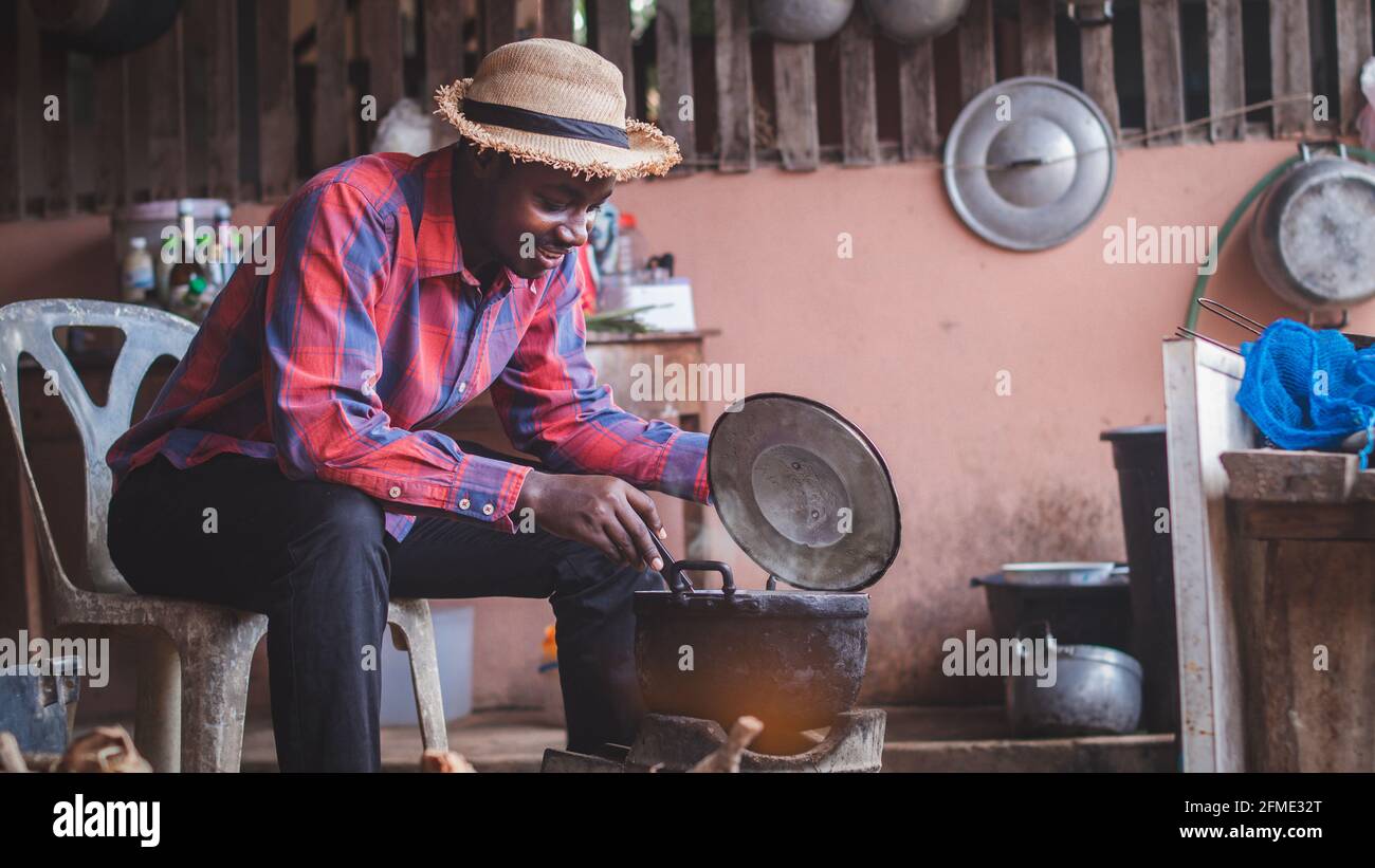 Rural kitchen african kitchen hi-res stock photography and images - Alamy