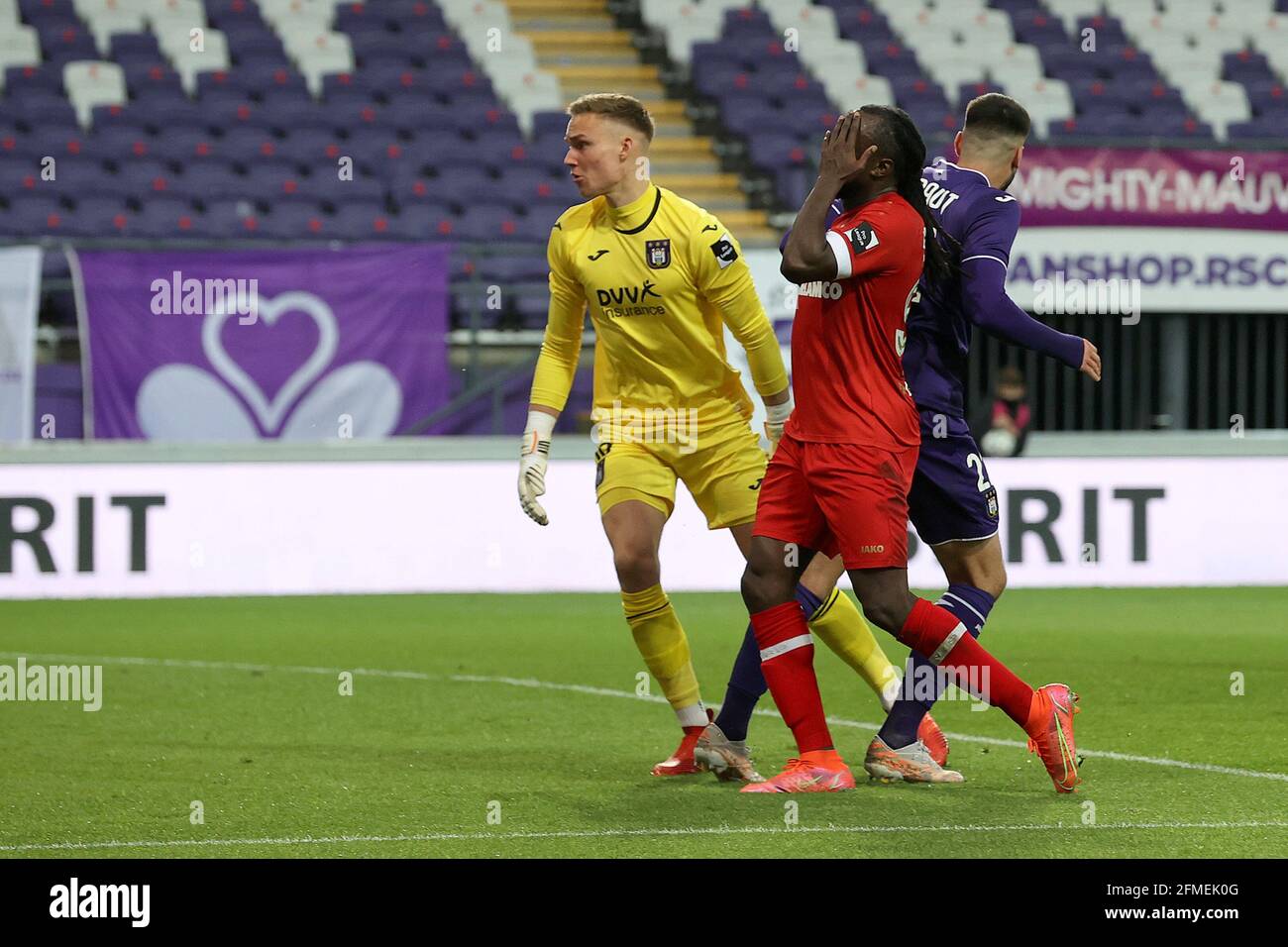 Allianz enters Belgian soccer with RSC Anderlecht - SportsPro