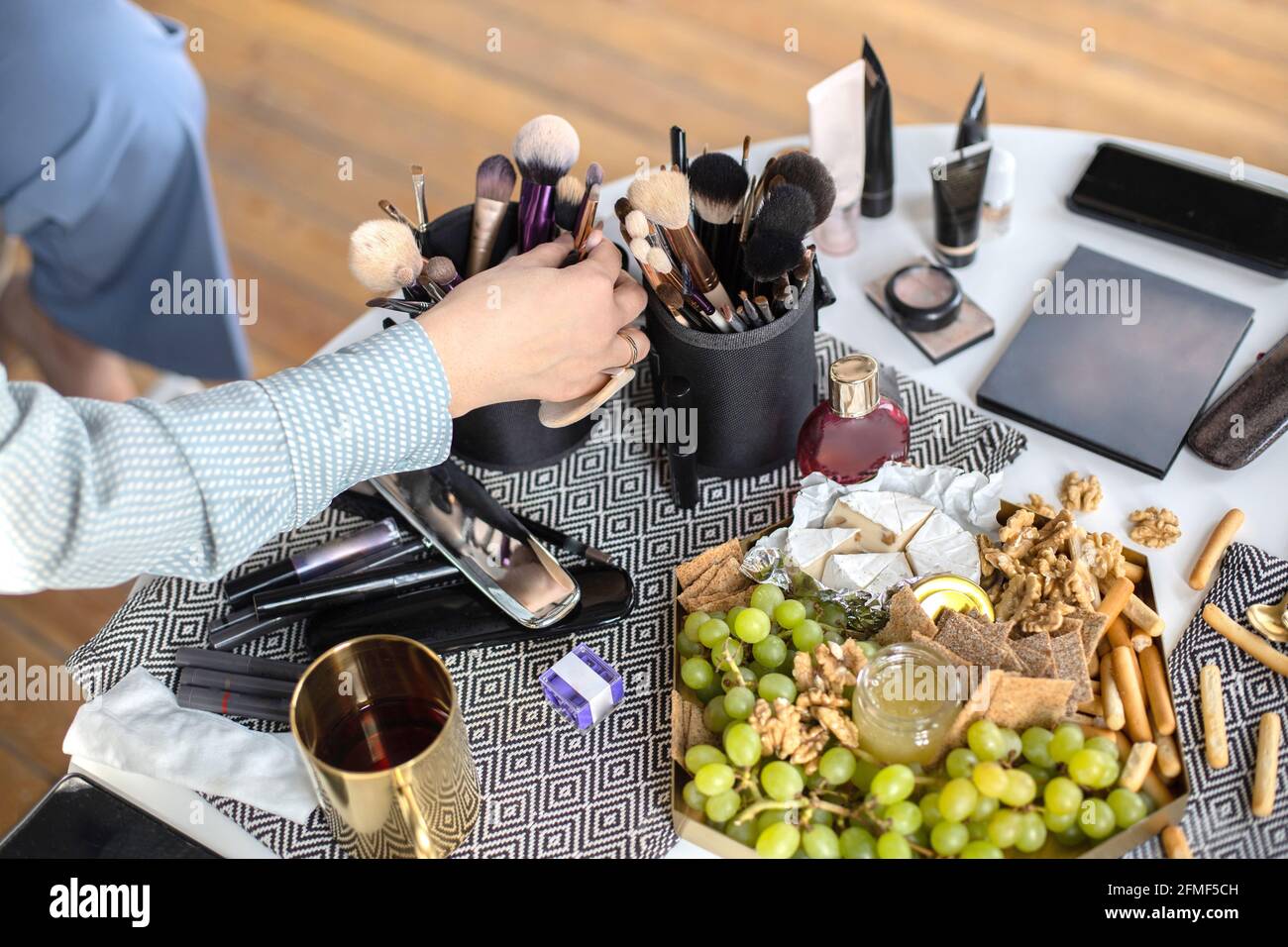 Matte tone hires stock photography and images Alamy